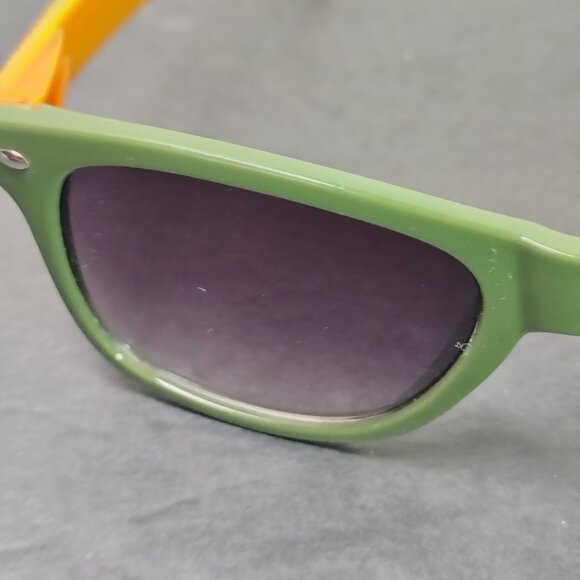 REI Sunglasses Green Yellow Wayferer - Picture 6 of 8